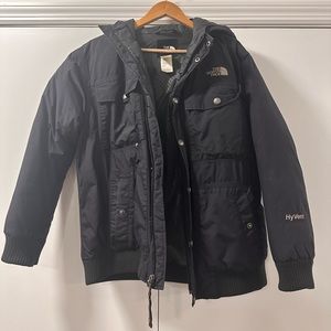 North face black down jacket with internal pockets boys XL